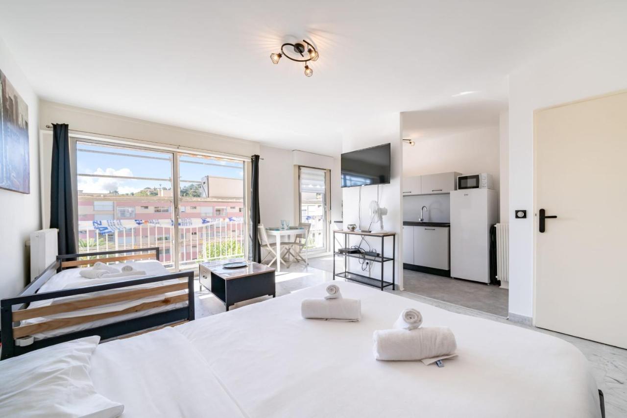 Appartement Clemenceau - Welkeys Vallauris Exteriör bild